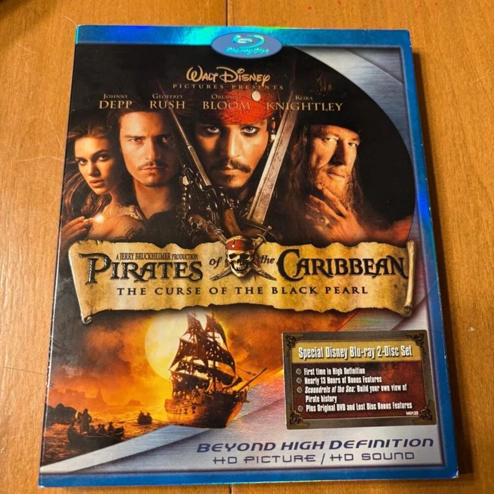 Pirates Caribbean Curse Black Pearl 2-Disc Blu-ray Sealed Johnny Depp